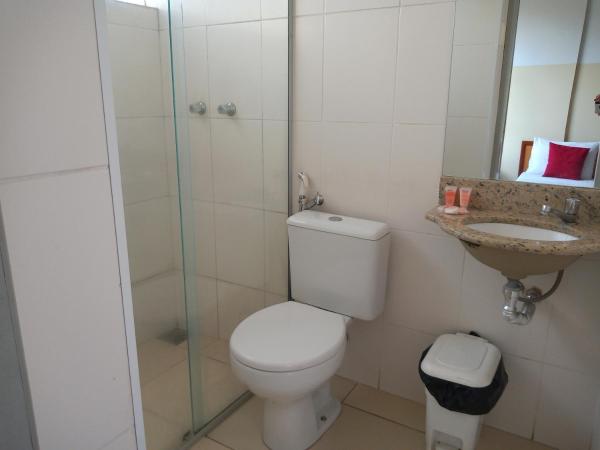 Hotel Esplanada Belo Horizonte - Proximo a Estacao de Trem : photo 6 de la chambre chambre triple