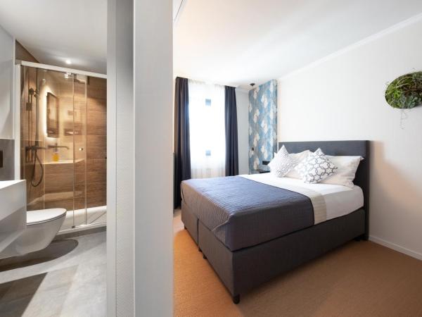 B-Hotel : photo 8 de la chambre ville 2