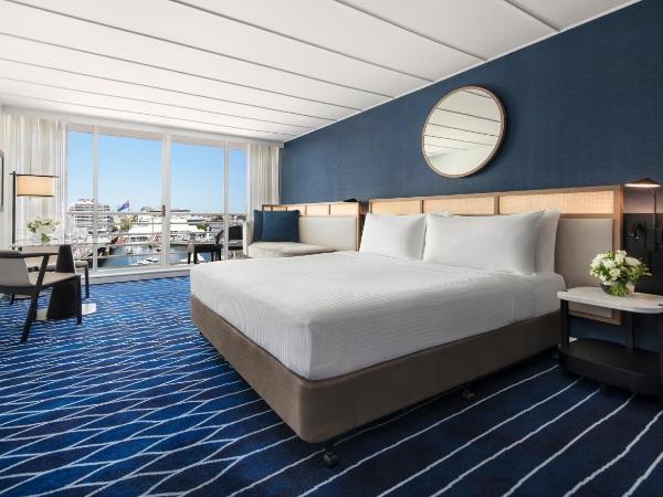Hyatt Regency Sydney : photo 1 de la chambre chambre lit king-size avec balcon - vue sur port