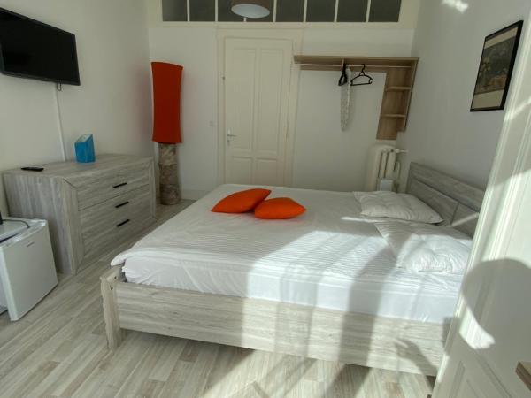 B&B Guest House Du Lac : photo 2 de la chambre chambre double - vue sur montagne