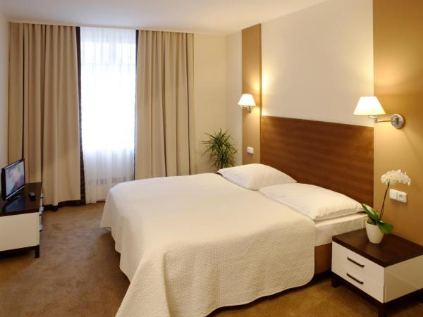 Hotel Embassy : photo 3 de la chambre appartement (4 adultes)