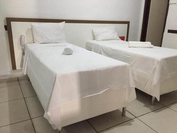 Novo Hotel Barro Preto : photo 2 de la chambre chambre lits jumeaux