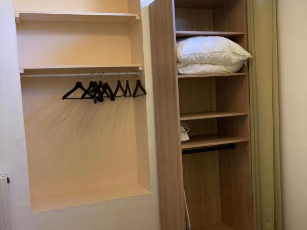 Le Mascaret : photo 4 de la chambre suite de 42 m² avec terrasse - jardin provençal