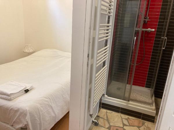 Le Mascaret : photo 9 de la chambre suite de 42 m² avec terrasse - jardin provençal