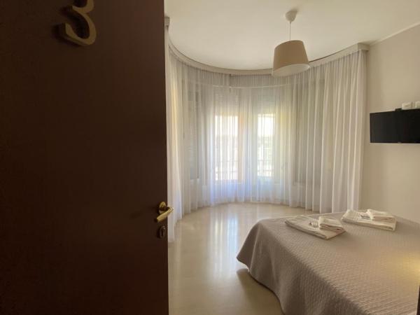 Hotel Due Giardini : photo 1 de la chambre chambre double avec salle de bains commune - bâtiment séparé