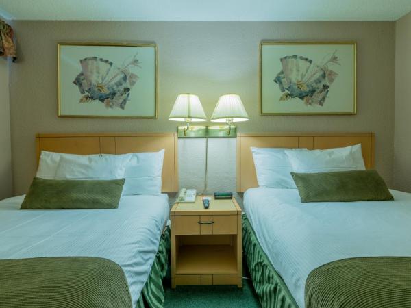 Howard Johnson by Wyndham Downtown Kamloops : photo 6 de la chambre chambre double avec 2 lits doubles - non-fumeurs