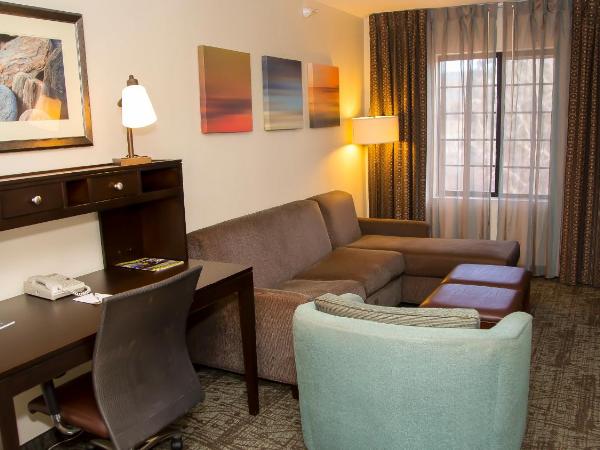 Staybridge Suites Colorado Springs North, an IHG Hotel : photo 1 de la chambre suite 1 chambre lit king-size