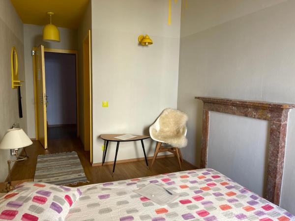 Pardo Bar : photo 4 de la chambre chambre double avec salle de bains privative