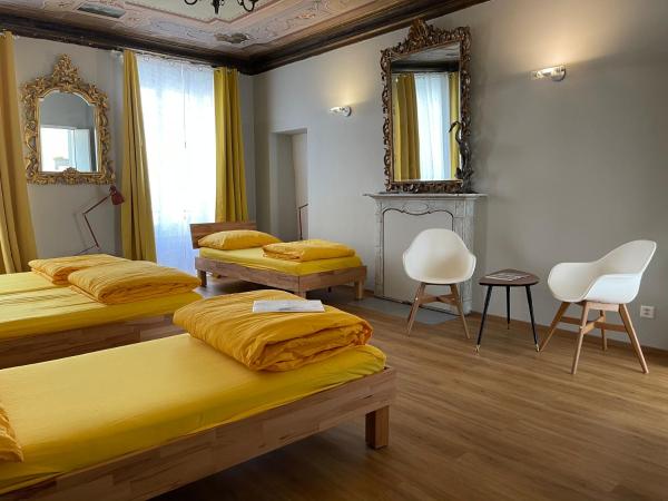 Pardo Bar : photo 4 de la chambre chambre quadruple avec salle de bains privative