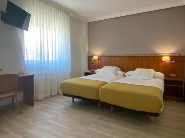 Hotel Ciudad de Compostela : photo 3 de la chambre room #9189468