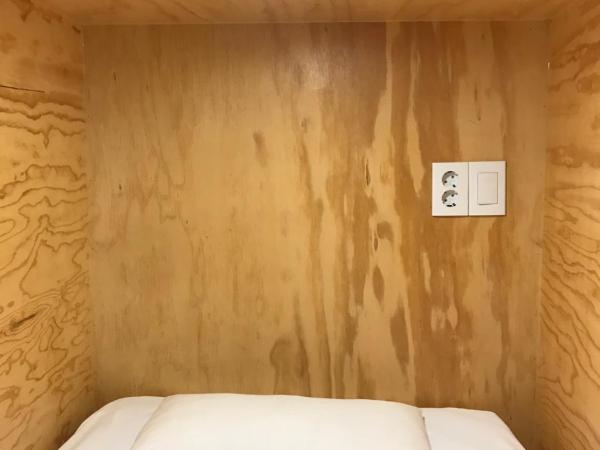 Seoulite Inn Myeongdong Formerly - Step Inn Myeongdong 2 : photo 2 de la chambre lit dans dortoir pour femmes de 6 lits