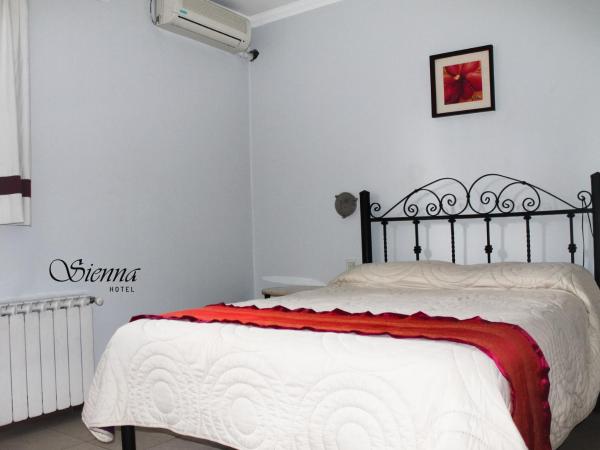 Hotel Sienna : photo 5 de la chambre chambre double ou lits jumeaux