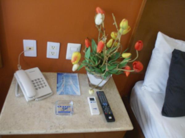 Hotel Arcos Aeropuerto : photo 6 de la chambre chambre lits jumeaux