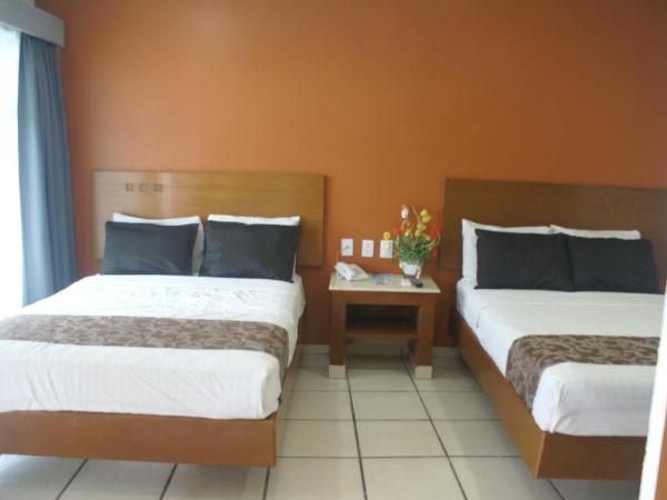Hotel Arcos Aeropuerto : photo 4 de la chambre chambre lits jumeaux