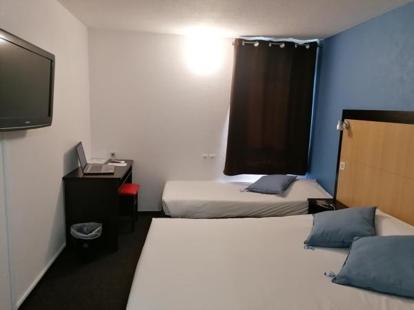 Enzo Hotels Vierzon by Kyriad Direct : photo 3 de la chambre chambre triple avec 1 lit double et 1 lit simple