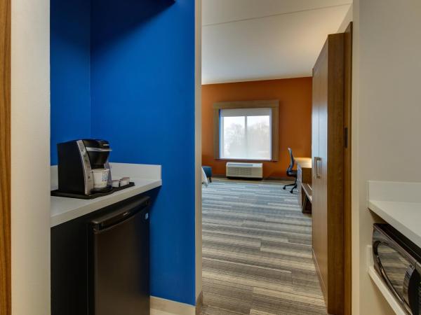 Holiday Inn Express & Suites - Nashville MetroCenter Downtown, an IHG Hotel : photo 10 de la chambre chambre lit king-size standard