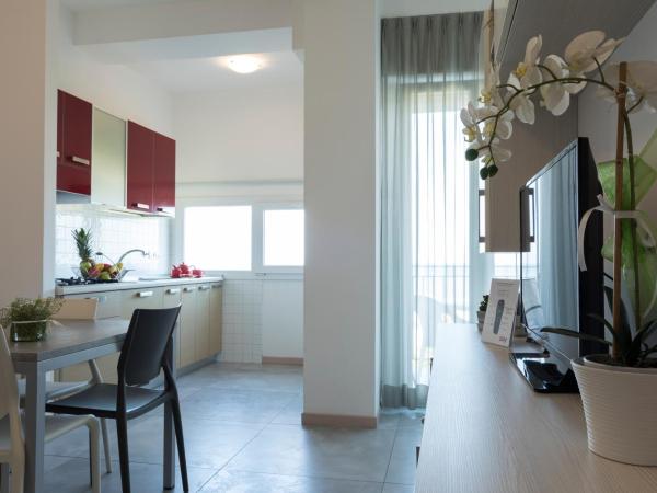 Residence Hotel Angeli : photo 9 de la chambre appartement 1 chambre – vue sur mer (4 adultes)