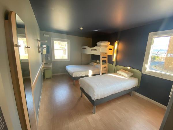 Ibis Budget Sallanches : photo 3 de la chambre chambre familiale