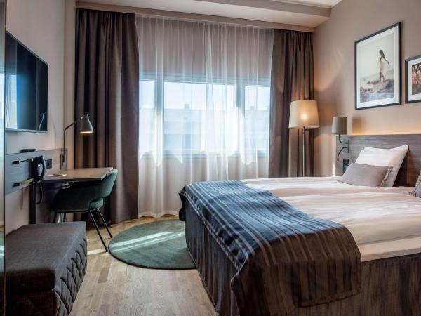 Scandic Helsinki Airport : photo 1 de la chambre chambre lit king-size standard