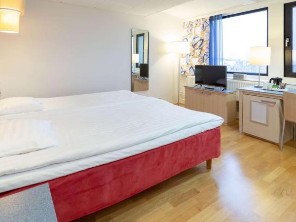 Scandic Hakaniemi : photo 1 de la chambre chambre lits jumeaux supérieure - vue sur ville