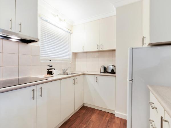 The Peninsula Riverside Serviced Apartments : photo 3 de la chambre studio