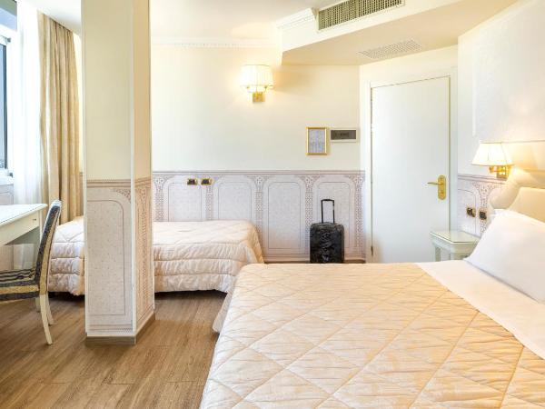 Hotel Baia Imperiale : photo 2 de la chambre chambre triple classique