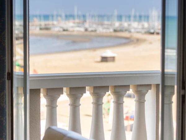 Hotel Baia Imperiale : photo 9 de la chambre suite junior - vue sur mer