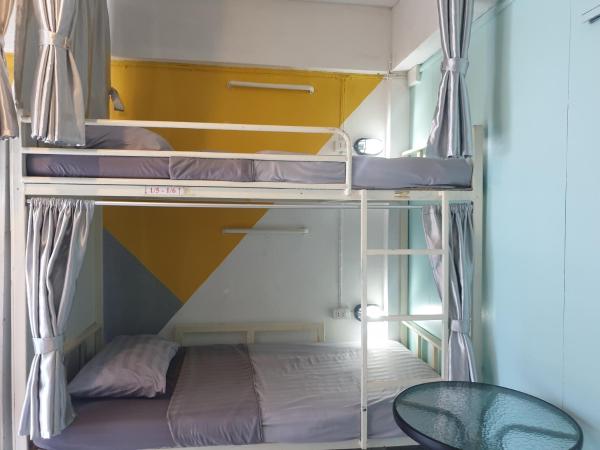 i-smile & U2 Hostel : photo 5 de la chambre lit superposé dans dortoir mixte