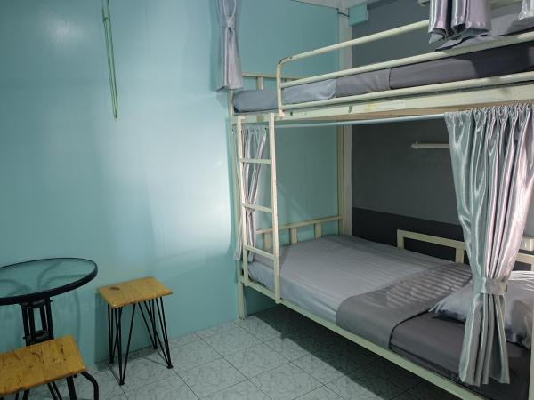 i-smile & U2 Hostel : photo 2 de la chambre chambre lits jumeaux