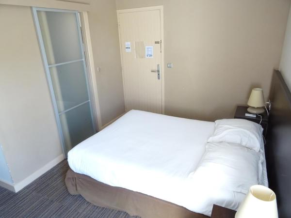 Domaine de la Petite Isle - Luberon : photo 3 de la chambre chambre double ou lits jumeaux avec accès jardin