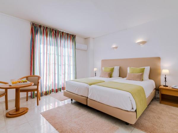 Monica Isabel Beach Club : photo 4 de la chambre chambre double ou lits jumeaux (2 adultes)