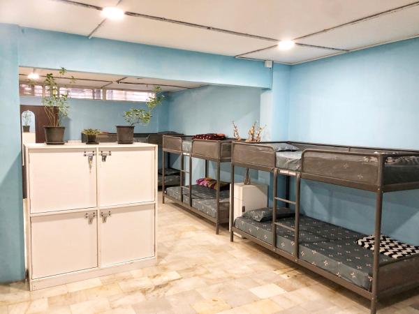 Urban Nomads Pune Riverside CoLive CoWork : photo 3 de la chambre bed in 8-bed mixed dormitory ac room