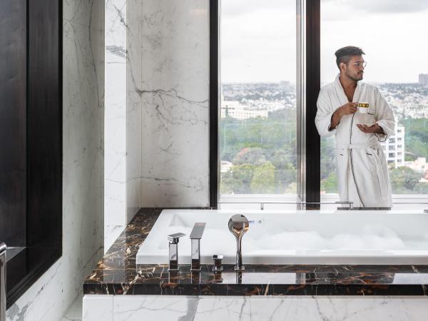 Shangri-La Bengaluru : photo 2 de la chambre suite premier