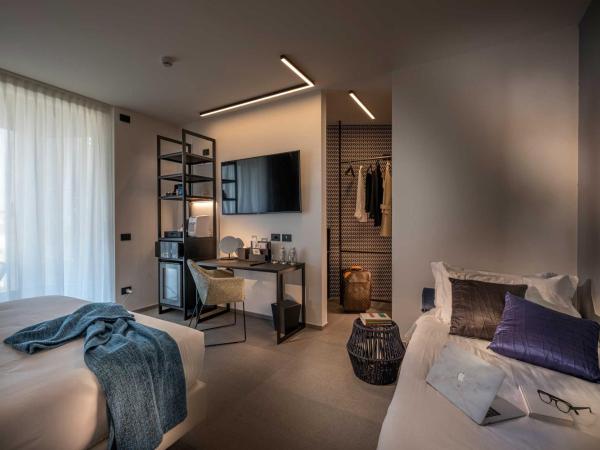 J44 Lifestyle Hotel : photo 5 de la chambre chambre triple