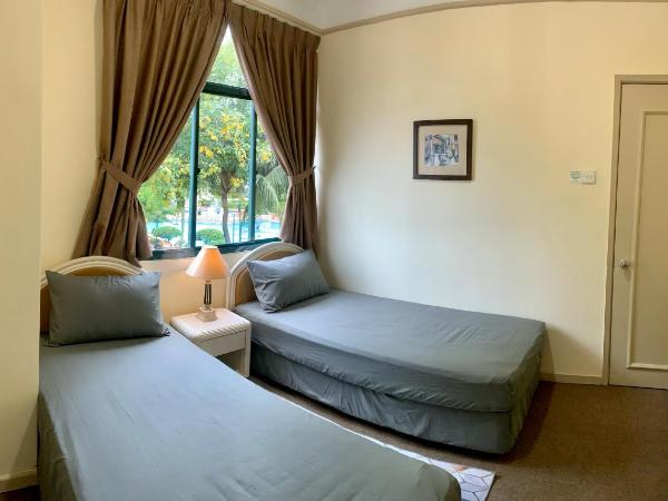 POOL VIEW 2 ROOM Mahkota Hotel Melaka : photo 6 de la chambre appartement 2 chambres