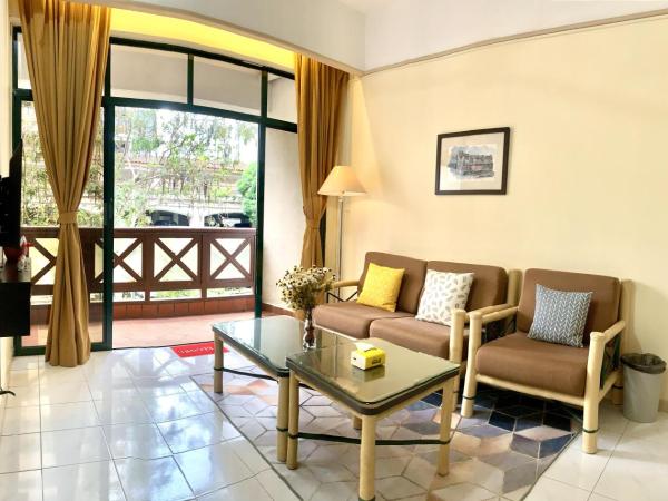 POOL VIEW 2 ROOM Mahkota Hotel Melaka : photo 9 de la chambre appartement 2 chambres