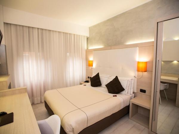 Agape Hotel AA Hotels : photo 8 de la chambre chambre double ou lits jumeaux standard