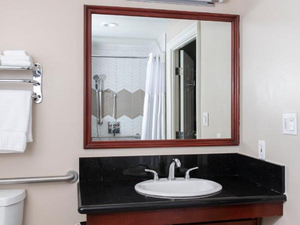 Club Wyndham Harbour Lights : photo 6 de la chambre studio lit king-size