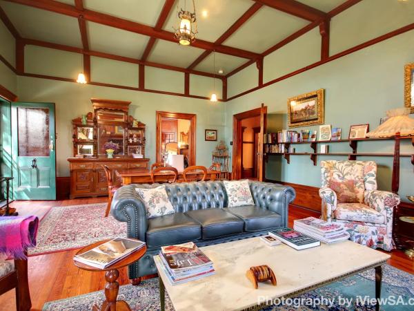 Buxton Manor : photo 2 de la chambre appartement 1 chambre - musica viva