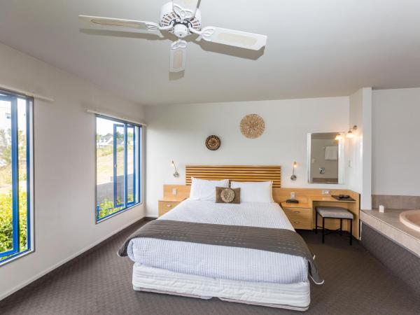 Clearwater Motor Lodge : photo 3 de la chambre studio avec vue sur lac