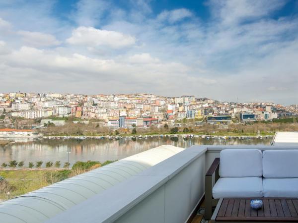 Lazzoni Hotel : photo 5 de la chambre suite junior lifestyle avec baignoire spa