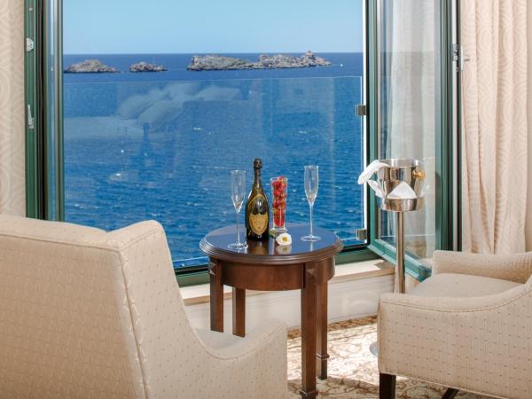 Royal Princess Hotel : photo 5 de la chambre suite exécutive royale avec balcon - vue sur mer
