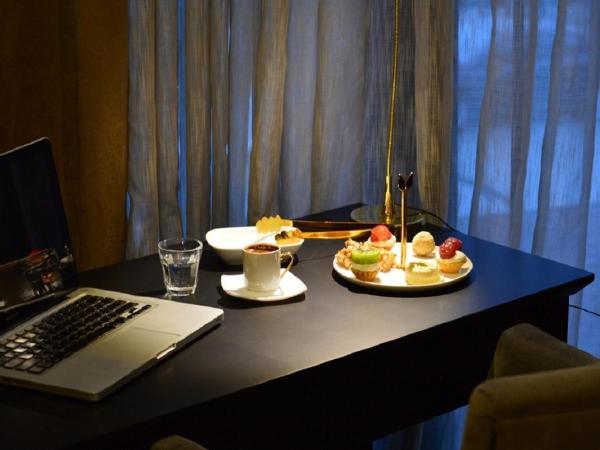 Golden Gate Hotel Topkapı : photo 7 de la chambre chambre double deluxe - vue sur ville