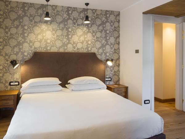 Duca D'Aosta Hotel : photo 8 de la chambre suite avec balcon