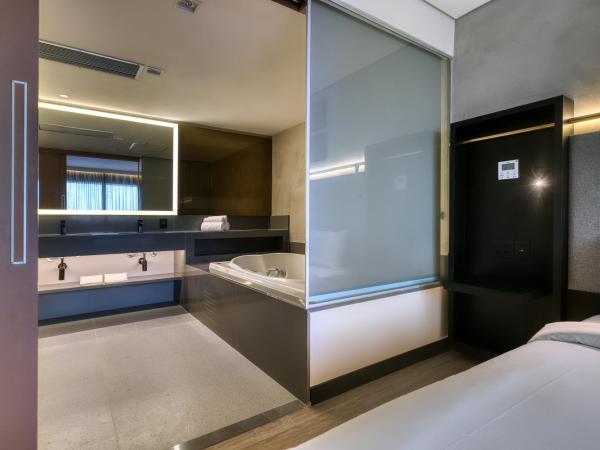 Novotel BH Savassi : photo 3 de la chambre suite deluxe avec lit king-size