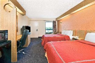 Days Inn by Wyndham Charlotte Northlake : photo 1 de la chambre room #51202218