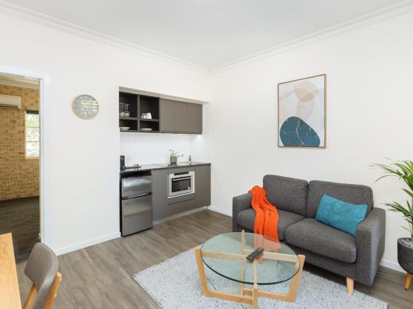 Coopers Colonial Motel : photo 1 de la chambre studio lit king-size deluxe