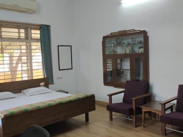 Srinekatan Heritage Villa Homestay : photo 5 de la chambre suite familiale avec balcon