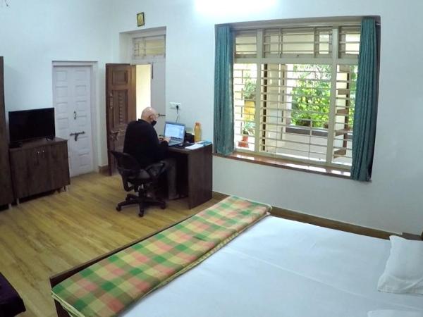 Srinekatan Heritage Villa Homestay : photo 3 de la chambre suite familiale avec balcon