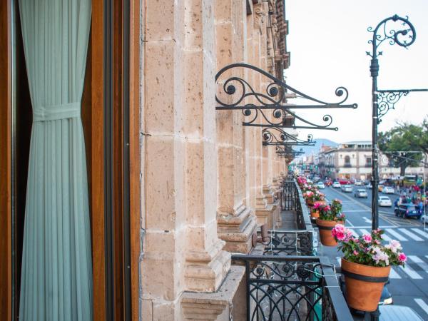 Cantera 10 Hotel Boutique : photo 2 de la chambre suite avec balcon